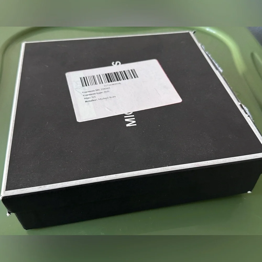 Michael Kors | 4-in-1 Signature Logo Belt Box Set